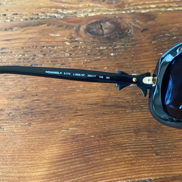 Chanel Black Bow Ribbon Sunglasses Style 5170 Gold Trim, Made in Italy CC - Picture 8 of 16